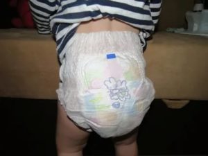 Pourquoi les jeunes femmes japonaises en bonne santé portent-elles tout le temps des couches ?