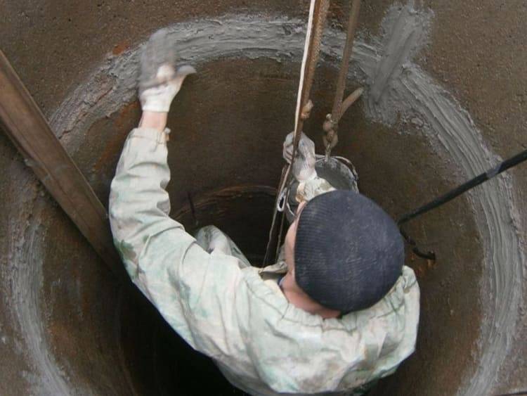 Imperméabilisation d'une fosse septique à partir d'anneaux en béton: méthodes et aperçu des matériaux
