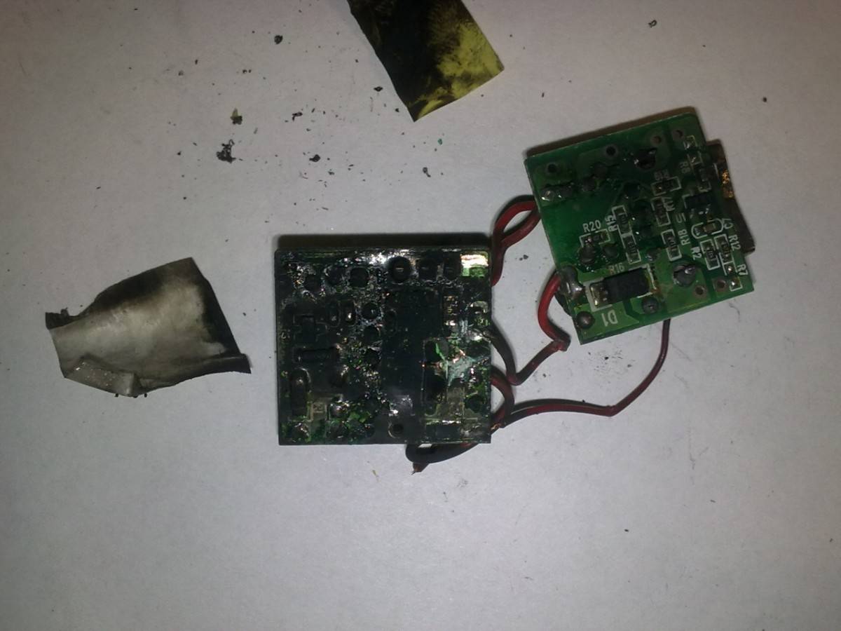 Pourquoi ne pouvez-vous pas laisser le chargeur branché ?