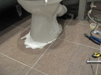 Comment installer une toilette sur une tuile avec vos propres mains