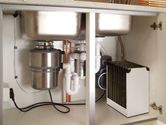 Broyeur de déchets alimentaires pour évier - aperçu de l'équipement et installation à faire soi-même