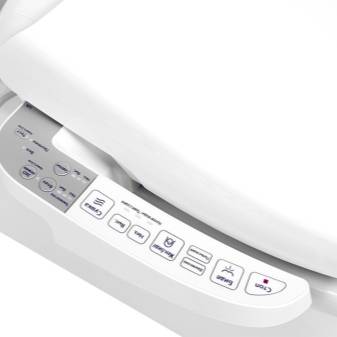 Aperçu comparatif du couvercle du bidet, de la tête du bidet et de la fixation du bidet et de leur connexion