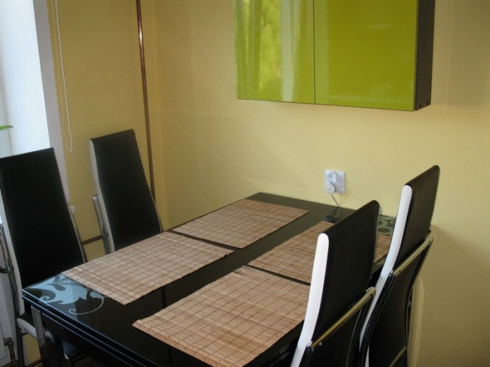 Comment les prises de comptoir rétractables sont disposées et comment les installer vous-même