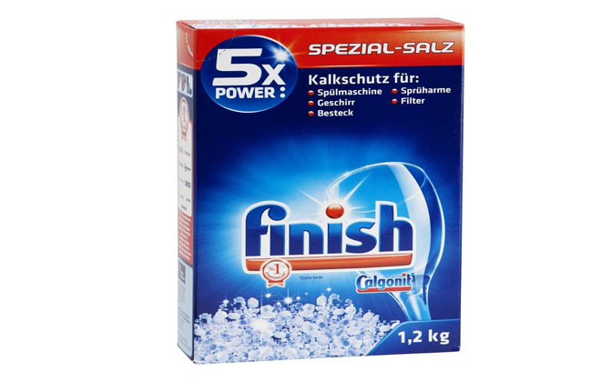 Est-il possible de verser du sel ordinaire dans le lave-vaisselle