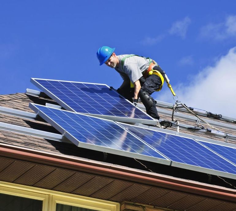 Comment fabriquer une batterie solaire de vos propres mains: instructions pour l'auto-assemblage