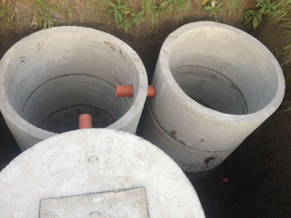 Imperméabilisation des anneaux en béton d'une fosse septique et étanchéité