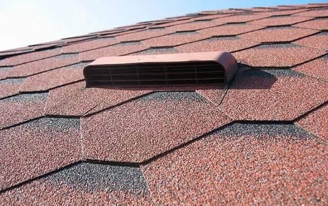 Ventilation de faîtage : types + guide d'installation pour faîtières et aérateurs