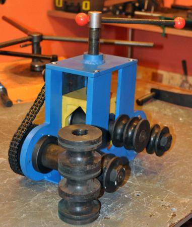 Comment faire une cintreuse de vos propres mains pour un tuyau profilé: dimensions, dessins