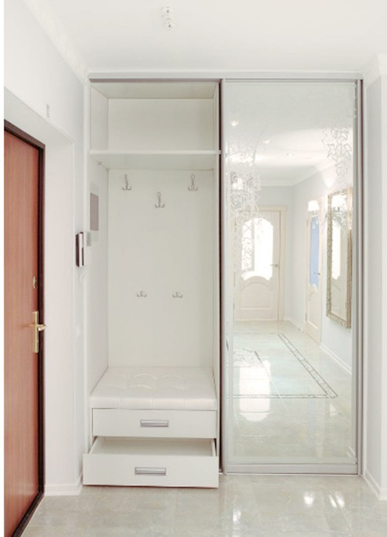 On masque le bouclier dans le couloir : comment se cacher sans déranger l'intérieur