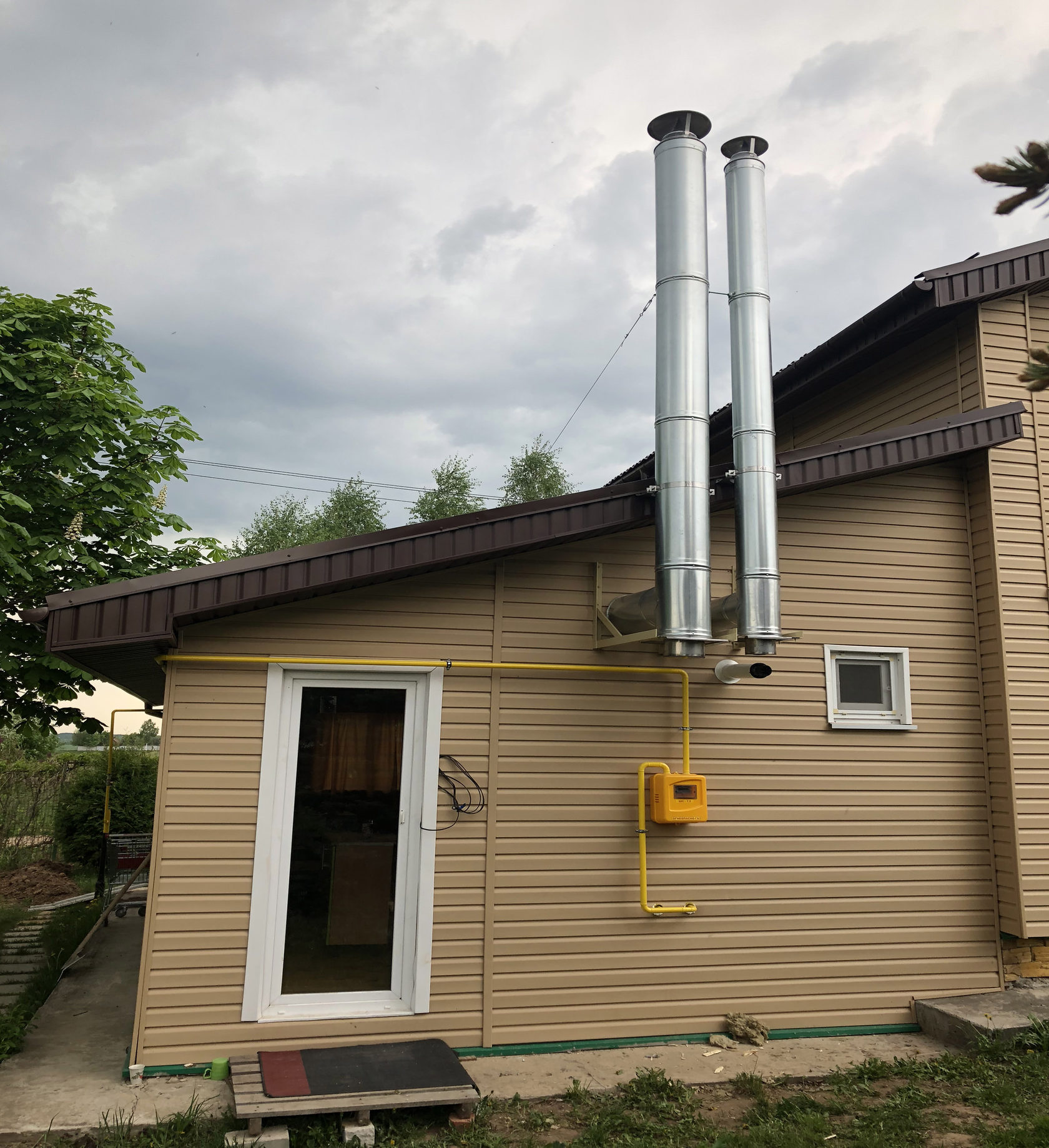 Ventilation d'une chaudière à gaz dans une maison privée: règles d'aménagement et méthodes d'installation