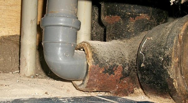 Remplacement de tuyau en fonte