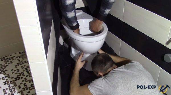 Installer une toilette sur un sol en bois: instructions étape par étape et analyse des caractéristiques d'installation