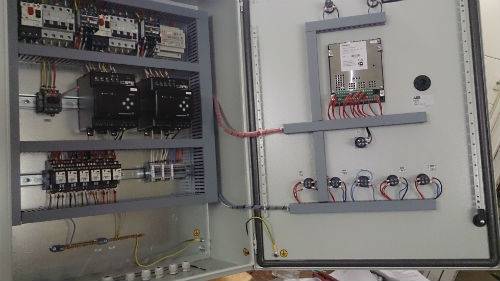 Armoire de commande de pompe : types, schémas de connexion, aperçu des modèles populaires