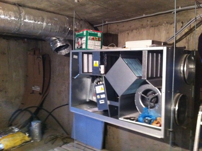 Ventilation dans une maison privée en béton cellulaire: options et méthodes de construction