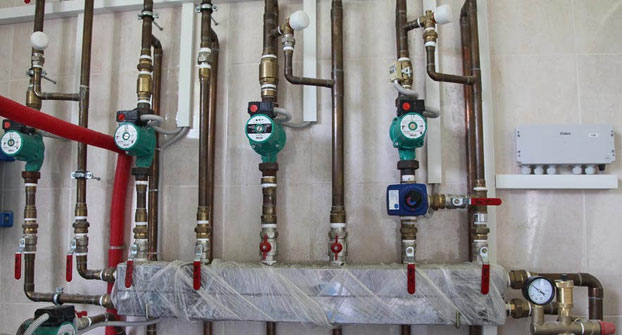 Peigne pour un système de chauffage : un aperçu des règles d'installation + un algorithme pour le montage DIY