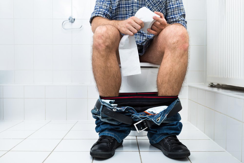 10 erreurs que vous commettez chaque jour aux toilettes :: infoniak