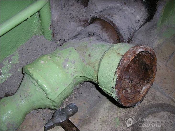 Assainissement à faire soi-même dans un appartement: règles de câblage et d'installation internes