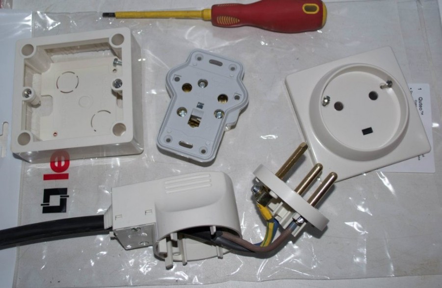 Prise de cuisinière électrique : raccordement d'un appareil électrique - point j