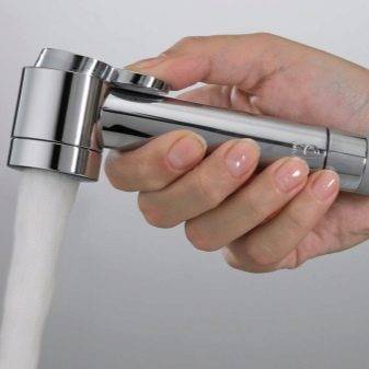 Accessoire de bidet pour les toilettes: un aperçu des types d'accessoires de bidet et des méthodes d'installation