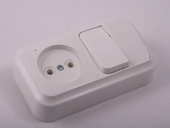 Comment connecter un interrupteur simple: instructions simples pour les nuls et pas si