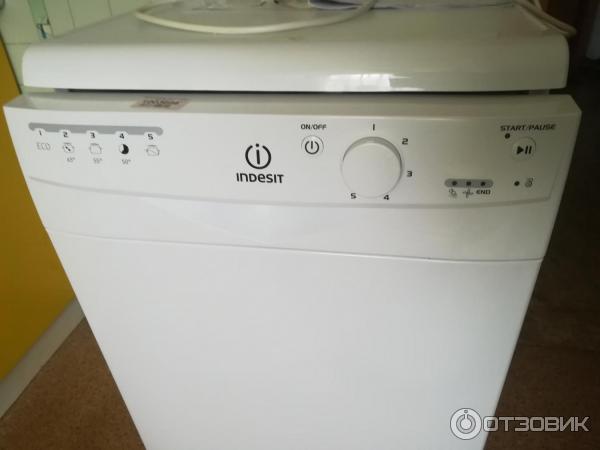 Vue d'ensemble du lave-vaisselle indesit dsr 15b3 ru: fonctionnalité modeste à un prix modeste
