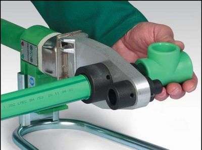 Installation à faire soi-même de tuyaux en polypropylène: technologie pour travailler avec des canalisations en PP