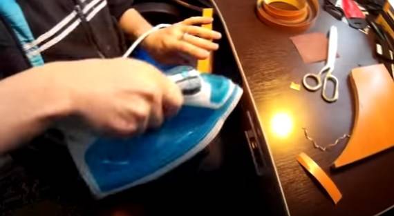 Nous fabriquons une étagère pour les livres de nos propres mains: 6 solutions originales