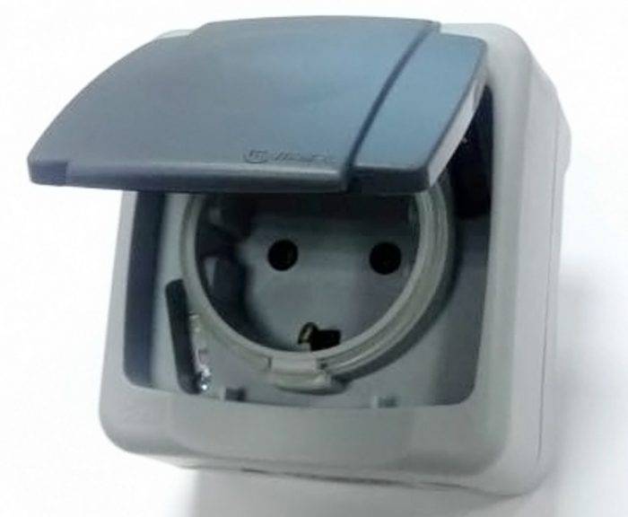 Prise avec interrupteur dans un boîtier : comment connecter une prise avec un interrupteur