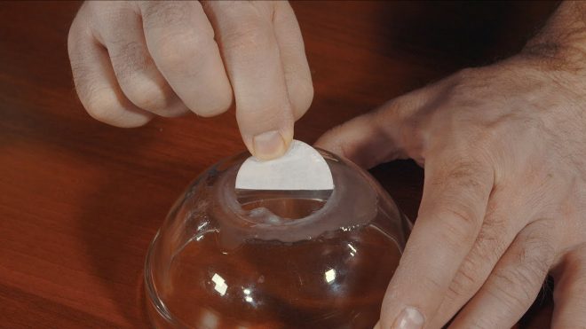 7 façons de supprimer facilement les étiquettes de prix des articles