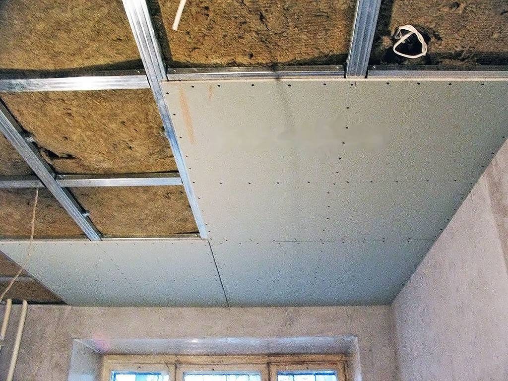 Insonorisation de plafond à faire soi-même dans un appartement: trucs et astuces pour éliminer le bruit excessif