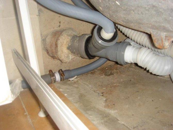 D'où peuvent venir les mauvaises odeurs dans la salle de bain ?