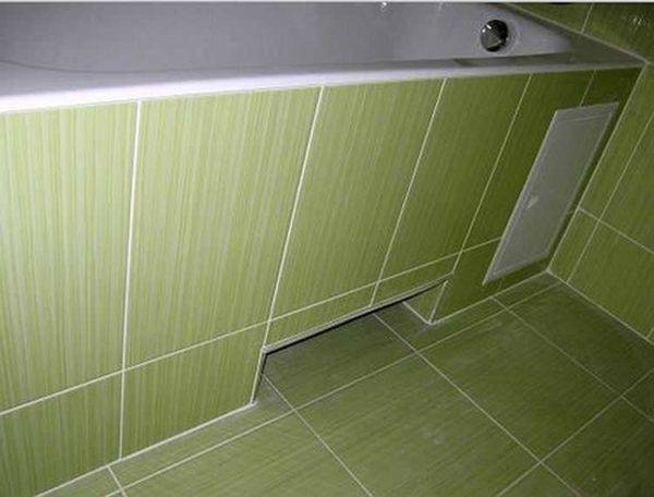 Choisir et installer un écran sous la baignoire de vos propres mains - comment tout faire de manière fonctionnelle et esthétique?