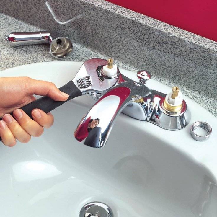 Comment réparer un robinet qui goutte - causes des fuites et méthodes éprouvées