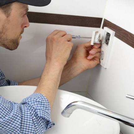 Installation de prises dans la salle de bain : normes de sécurité + notice d'installation