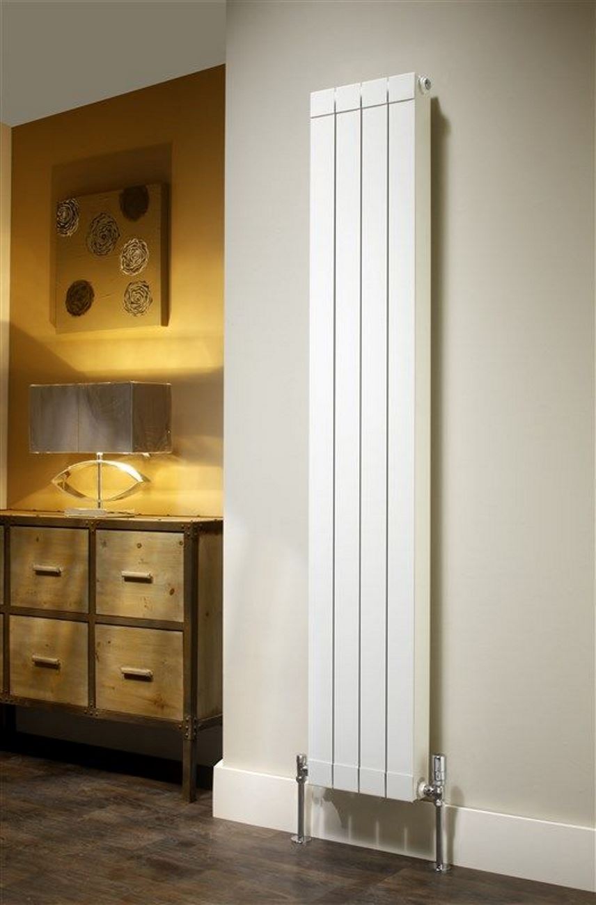 Radiateurs bas chauffage pour baies vitrées : quelles sont les batteries pour baies vitrées, batteries pour un vitrail