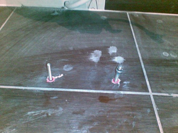 Comment installer une toilette sur un carrelage: un aperçu des meilleures façons et des nuances techniques