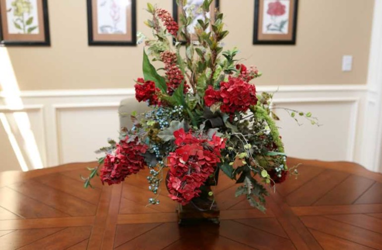 Est-il possible de garder des fleurs artificielles à la maison