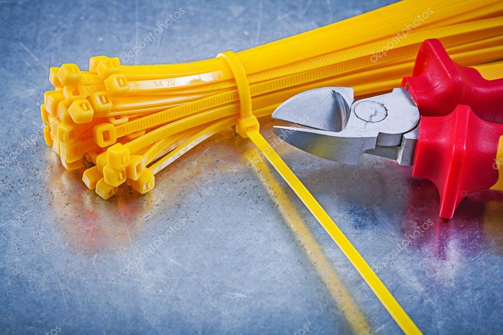 13 façons de résoudre des problèmes mineurs dans votre maison avec un serre-câble