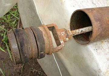 Pompe à eau manuelle à faire soi-même : tour d'horizon des meilleurs produits faits maison