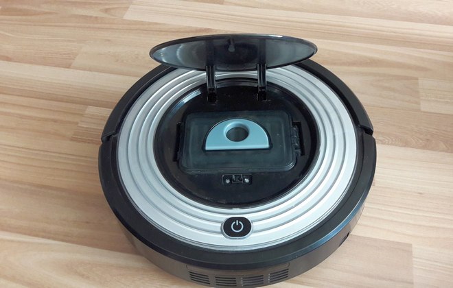 Test du robot aspirateur Redmond RV R300 : une solution économique pour le ménage quotidien