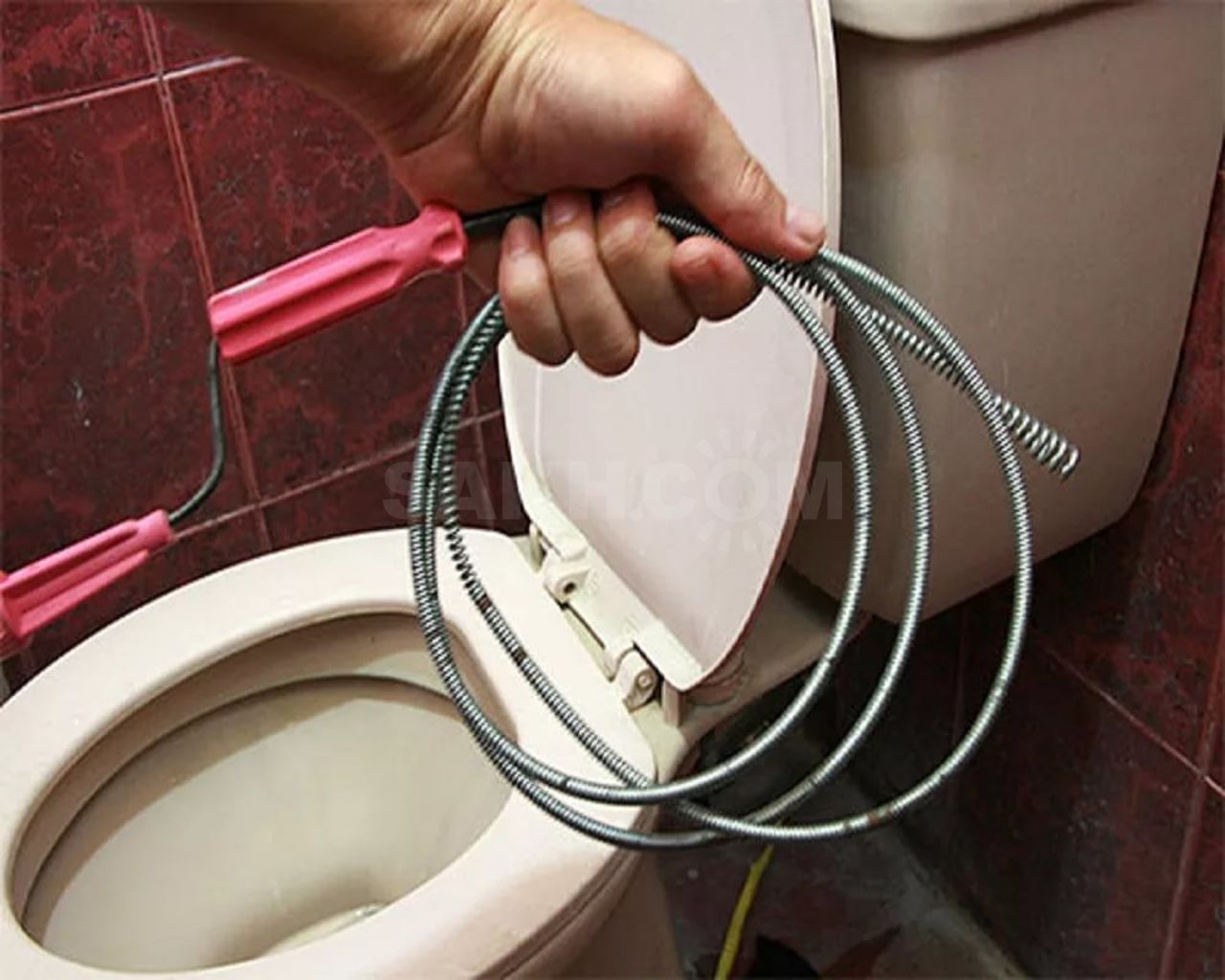 Comment nettoyer une toilette bouchée et comment nettoyer un drain bouché à la maison