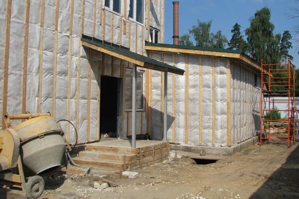 Comment équiper une chaufferie dans une maison privée: normes de conception et dispositifs