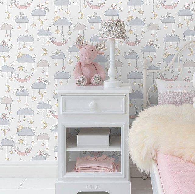 Quel est le meilleur papier peint intissé ou vinyle: avantages et inconvénients + subtilités du choix du papier peint