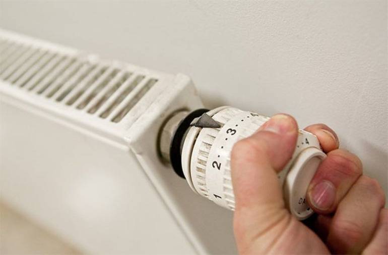 Normes de température ambiante: mode intérieur confortable pour une personne à vivre