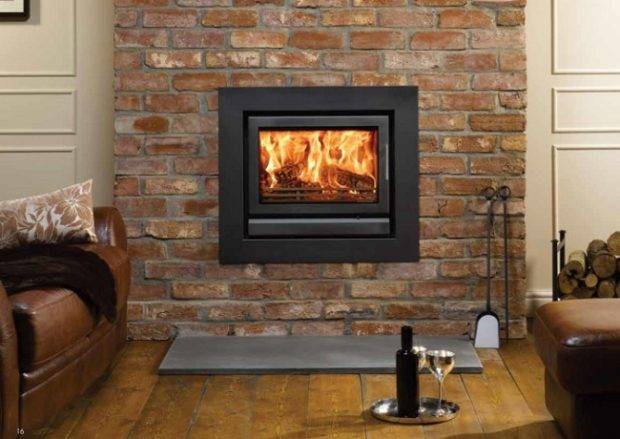 Comment choisir un foyer électrique : nous comprenons les détails