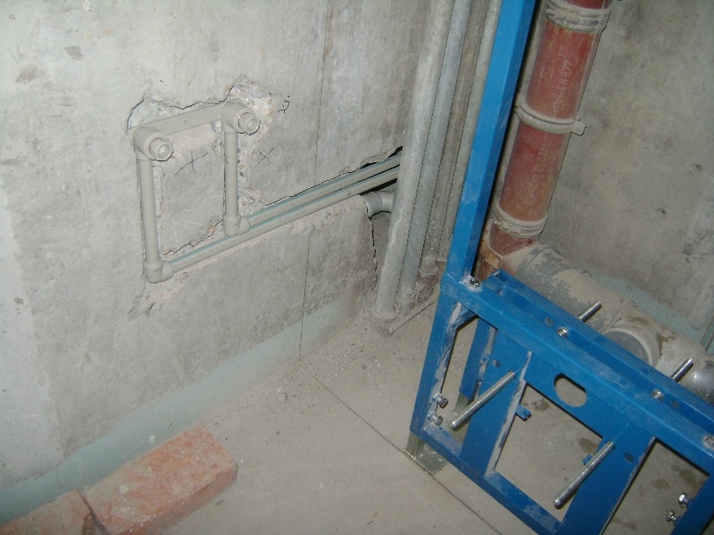 Comment rainurer les murs pour le câblage et les prises - murs porteurs et portails, cisailles et distances