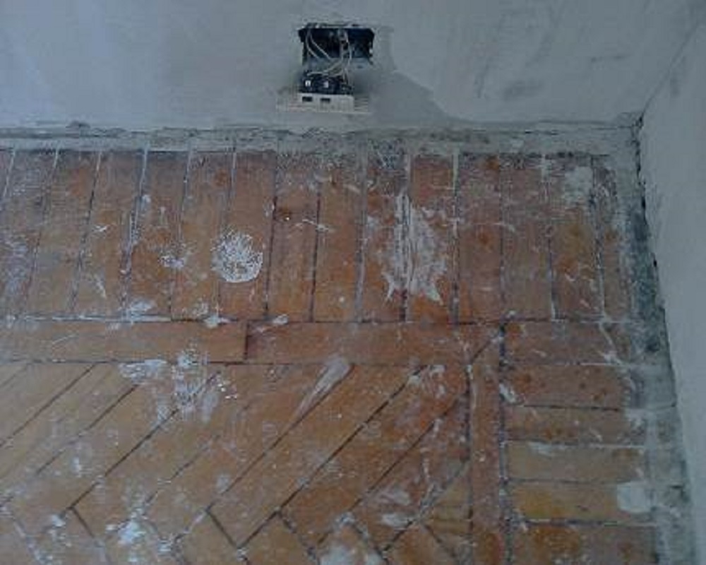 Comment laver et nettoyer le parquet de la saleté