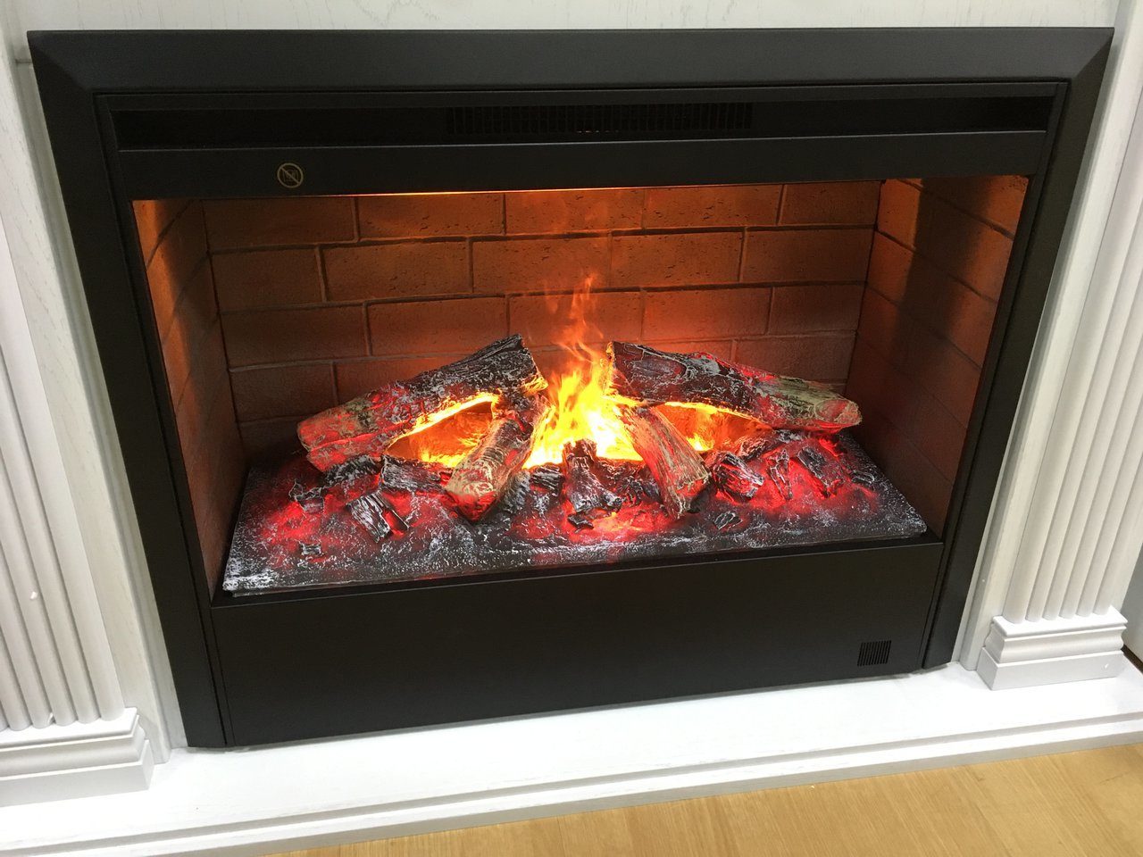 Foyer électrique à faire soi-même avec effet de feu réel - un appareil, des instructions pas à pas, etc. avec photos et vidéos