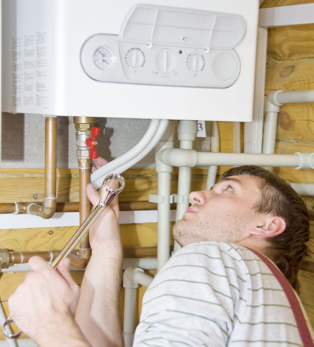 Installation d'une chaudière murale à gaz