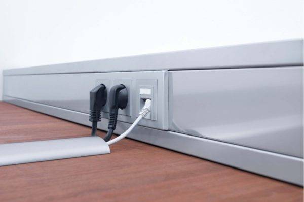 Canal de câbles pour câblage électrique: types de structures et leur classification